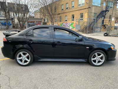 2014 Mitsubishi Lancer limited edition ES