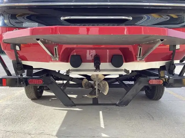 2014 Moomba Mobius LSV in Powerboats & Motorboats in Edmonton - Image 14