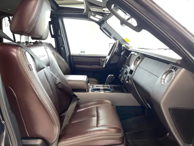 2015 Ford Expedition Platinum Fresh Trade dans Autos et camions dans Ville de Régina - Image 35