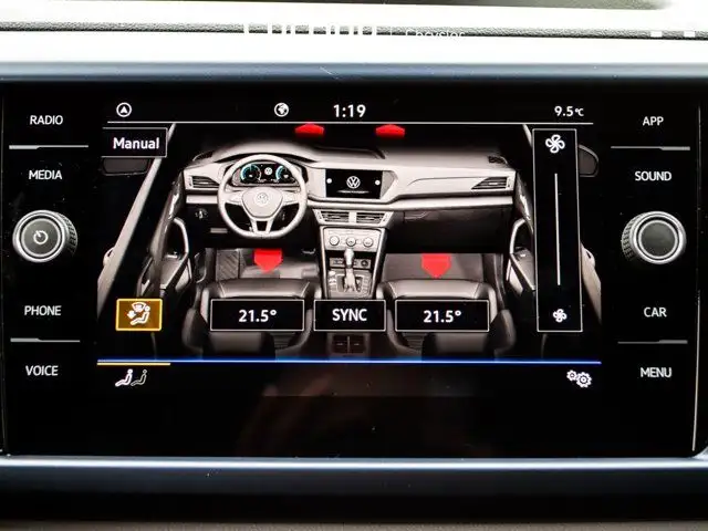 2023 Volkswagen Taos Comfortline Heated frt Seats Blind Spot dans Autos et camions dans Région de Mississauga/Peel - Image 7