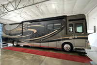 The 2010 Itasca Ellipse 40CD is a luxurious Class A motorhome designed for comfort and convenience.... (image 3)