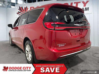 This Chrysler Pacifica has a trusty Regular Unleaded V-6 3.6 L/220 engine powering this Automatic tr... (image 3)