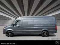 Mercedes-Benz Rive-Sud, la destination Mercedes-Benz par excellence. Bienvenue en première classe. D... (image 1)