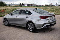 Front Wheel Drive,Back-Up Camera,Driver Illuminated Vanity Mirror,Cloth Seats,Lane Departure Warning... (image 1)