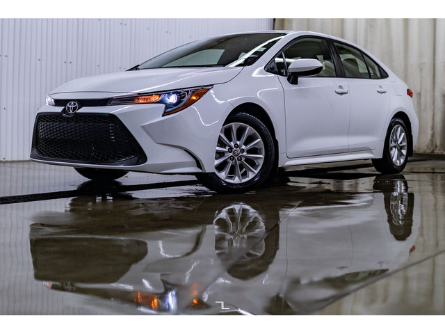 2020 Toyota Corolla LE Sedan Roof BCam in Cars & Trucks in Calgary - Image 4