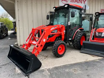 4wd, Hydrostatic 3 range, HVAC cab, R14 tires,dual rear remotes, Front end loader, Qtach bucket , 0%...