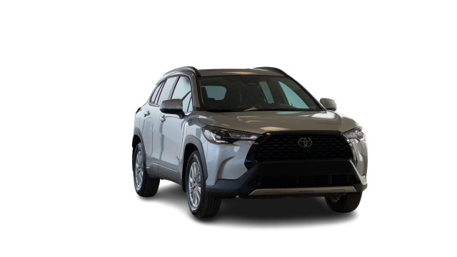 2023 Toyota COROLLA CROSS LE AWD, Heated Steering Wheel, Sunroof in Cars & Trucks in Regina - Image 3