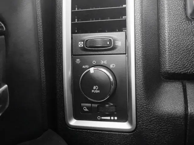 2015 Ram 3500 Longhorn Limited 6.7L in Cars & Trucks in Strathcona County - Image 18