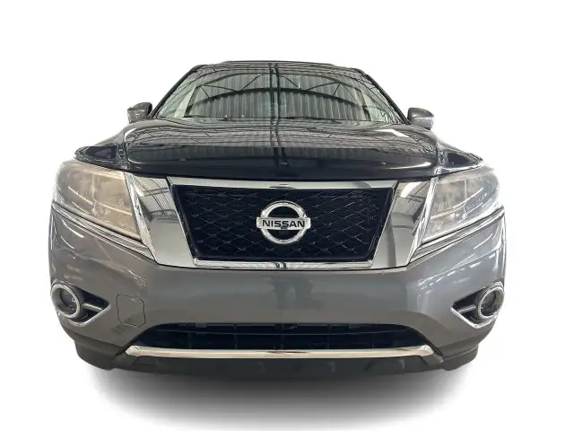 2015 Nissan Pathfinder S, 4X4, Cuir, Nav, Toit, 7 places, Blueto in Cars & Trucks in City of Montréal - Image 5