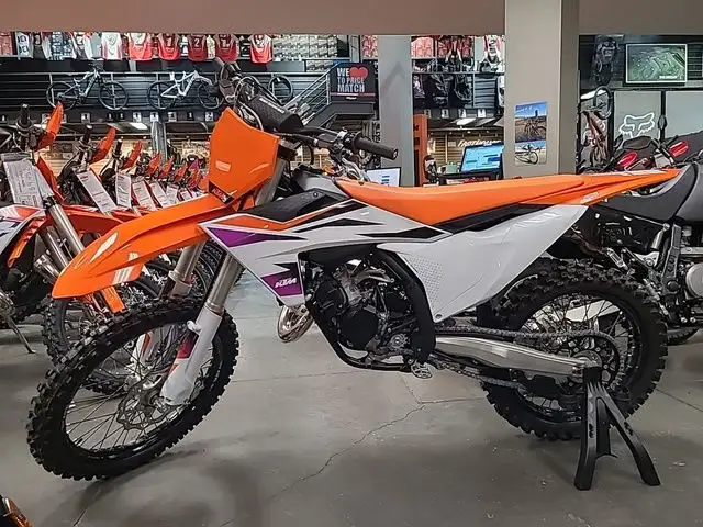 2024 KTM 125 SX in Dirt Bikes & Motocross in Calgary - Image 10
