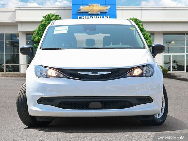 2024 Chrysler Grand Caravan SXT | Accident free | Remote start in Cars & Trucks in Oshawa / Durham Region - Image 2