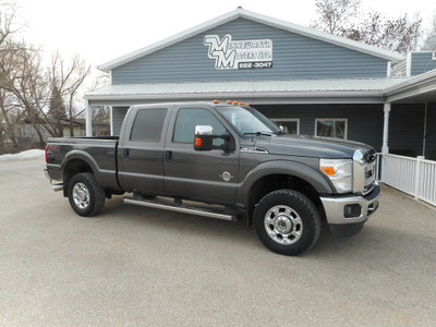  2016 Ford F-350 POWERSTROKE 4X4 CREW/EXTRA CLEAN