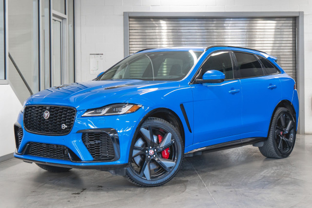 2022 Jaguar F-PACE P550 SVR *ULTRA BLUE, ADAPT CRUISE, BLACK PAC in Cars & Trucks in Laval / North Shore