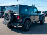 FORT EN JEEP! À voir! / Come see it TRÈS BIEN ÉQUIPÉ / VERY WELL EQUIPPED. Version 4 portes / 4-door... (image 7)