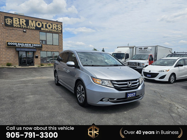 2017 Honda Odyssey No Accidents Reported | Touring | Sun Roof |  in Cars & Trucks in Mississauga / Peel Region - Image 3