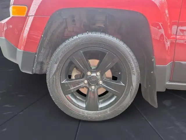 2015 Jeep Patriot 4WD 4dr Altitude in Cars & Trucks in Calgary - Image 12