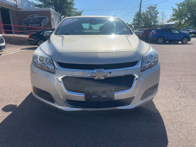 2015 Chevrolet Malibu LT - Sunroof - Remote Start in Cars & Trucks in Moncton - Image 2