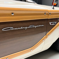 Check out this super cool 1963 Ford Country Squire Wagon. This car came from Georgia, US. Includes o... (image 7)