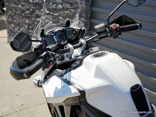 2017 Triumph Tiger Explorer XRX Crystal White in Street, Cruisers & Choppers in Oshawa / Durham Region - Image 20