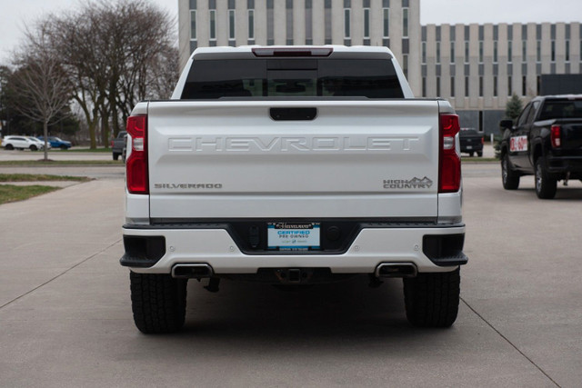2022 Chevrolet Silverado 1500 High Country in Cars & Trucks in Chatham-Kent - Image 4