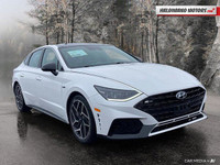 Engine: Turbo Gas 4cyl 2.5 L L/100Km City: 10.1 L/100Km Hwy: 7.2 Safety Equipment Electronic Stabili... (image 6)