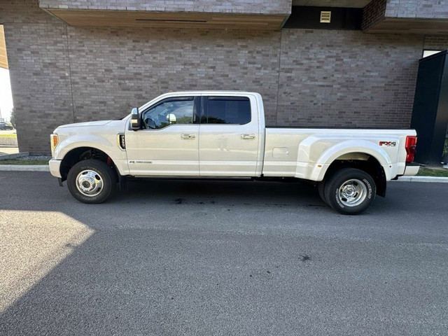 2017 Ford Super Duty F-350 à roues arrière jumelées dans Autos et camions  à Longueuil/Rive Sud - Image 4