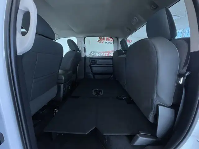 2023 Ram 1500 Classic Express | 4X4 | Backup Camera in Cars & Trucks in Prince George - Image 50