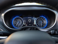 Used 2025 Chrysler Pacifica Select with AWD, no accidents, Apple CarPlay/Android Auto for sale in Ca... (image 6)