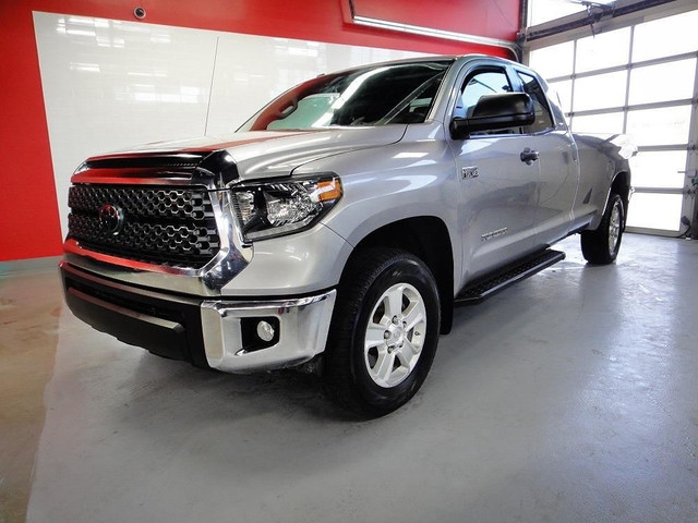  2018 Toyota Tundra LONG BOX,4X4,NO ACCIDENT ,CREW CAB.5.7L in Cars & Trucks in City of Toronto - Image 3