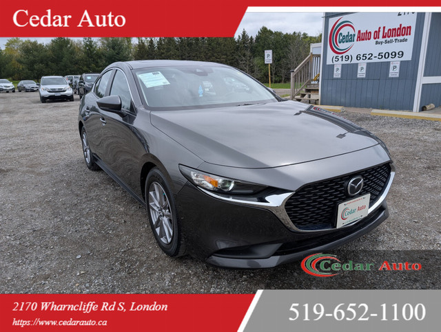 2019 Mazda MAZDA3 GS AWD | Leather | Moon Roof in Cars & Trucks in London - Image 3