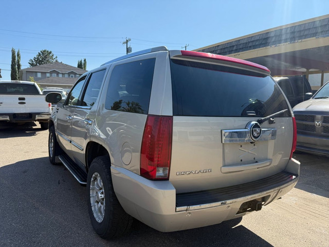 2007 Cadillac Escalade in Cars & Trucks in Edmonton - Image 4