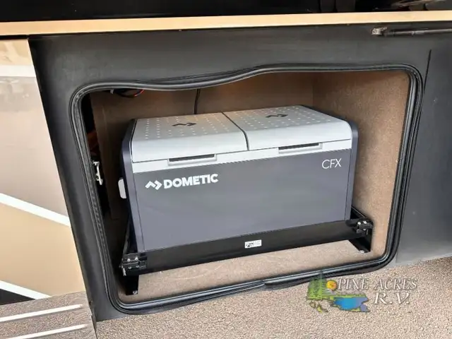 2023 Entegra Coach Cornerstone 45B 605 h.p. 26K Miles in RVs & Motorhomes in Moncton - Image 14