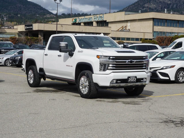 2023 Chevrolet Silverado 3500HD in Cars & Trucks in Penticton - Image 3