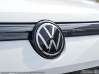 This Volkswagen Tiguan delivers a Intercooled Turbo Regular Unleaded I-4 2.0 L/121 engine powering t... (image 9)