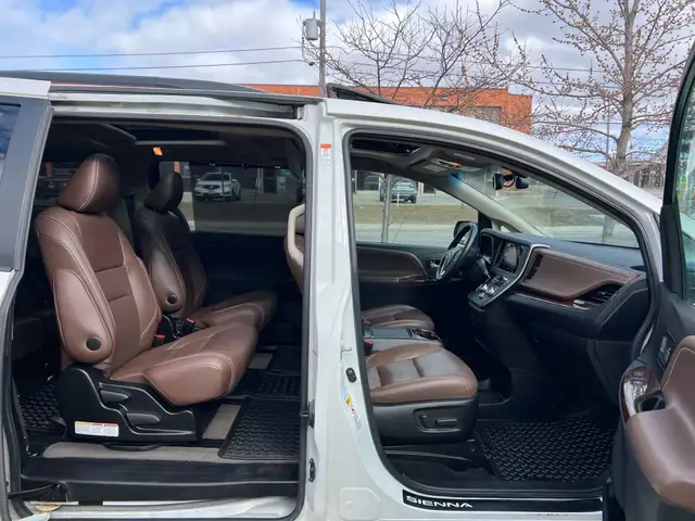 2017 Toyota Sienna XLE LIMITED AWD DUAL SUNROOF NAVI DVD BSM in Cars & Trucks in City of Toronto - Image 17
