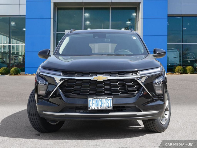 2025 Chevrolet Trax LT in Cars & Trucks in London - Image 2