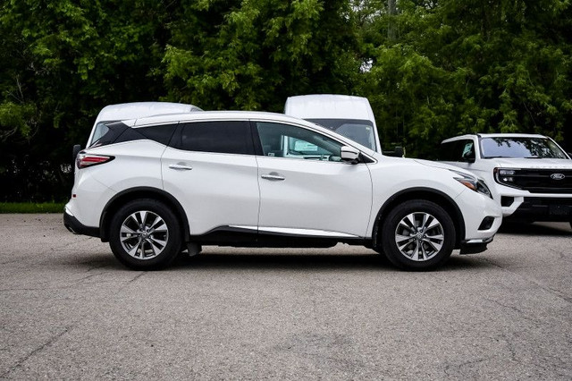 2018 Nissan Murano AWD SL • SUNROOF • NAV • HEATED LEATHER • 360 in Cars & Trucks in Cornwall - Image 2