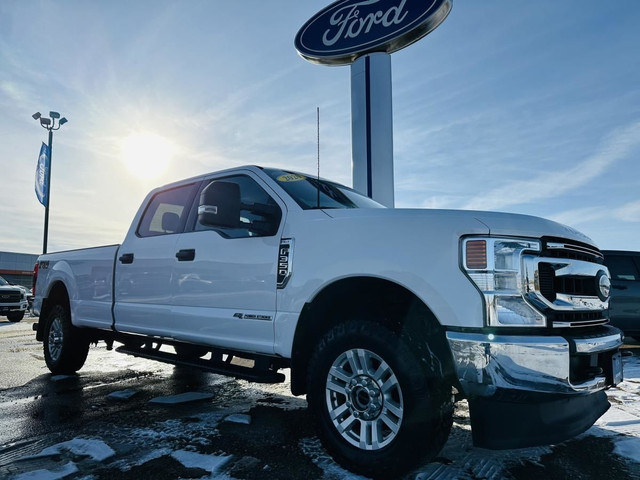 2020 Ford Super Duty F-350 in Cars & Trucks in Edmonton