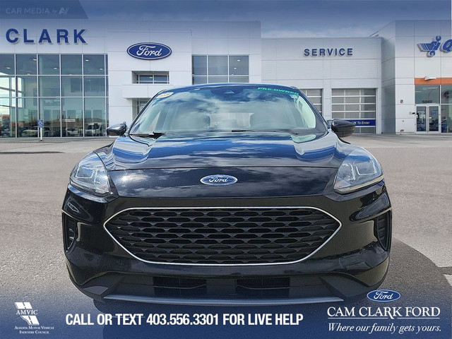 2021 Ford Escape SE Hybrid ONE OWNER CLEAN CARFAX, HEATED SEA... in Cars & Trucks in Red Deer - Image 2