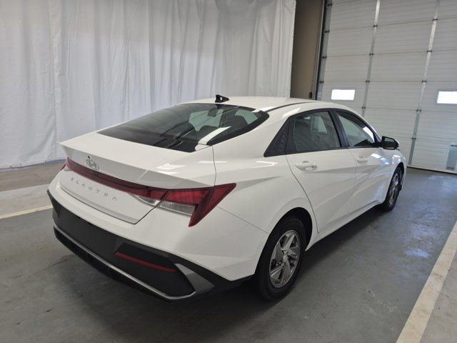 2024 Hyundai Elantra Essential | Apple CarPlay | Android Auto in Cars & Trucks in Guelph - Image 3