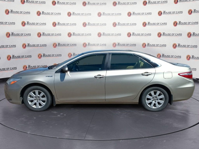 2015 Toyota Camry Hybrid 4dr Sdn LE in Cars & Trucks in Lethbridge - Image 2