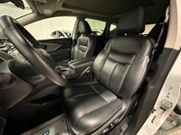 Our 2023 Nissan Murano SV AWD helps make your journeys more comfortable more convenient, and more fu... (image 9)