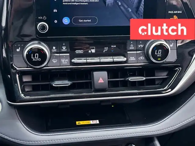2024 Toyota Highlander Hybrid XLE AWD w/ Apple CarPlay, Heated F in Cars & Trucks in Ottawa - Image 36