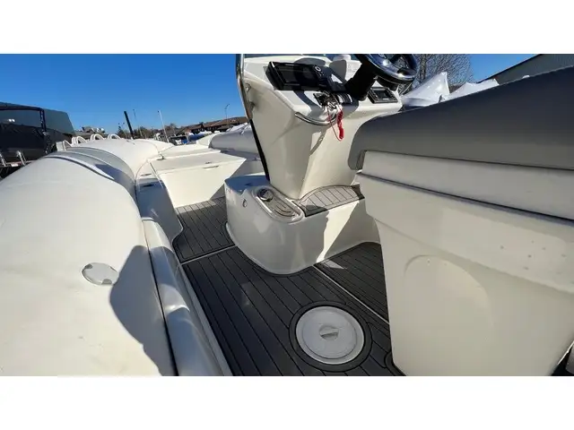 2019 Zodiac N-ZO 680 in Powerboats & Motorboats in Québec City - Image 42