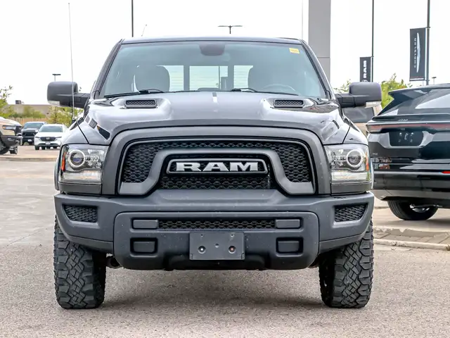 2021 RAM 1500 Classic SLT Warlock | GPS | Park Senses | Back-... in Cars & Trucks in London - Image 3