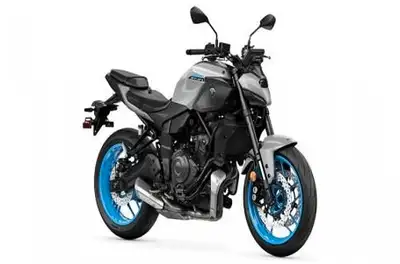 Engine Type: In-Line Displacement: 42 cu. in. (689 cc) Bore and Stroke: Bore: 3.15 in. (80 mm); Stro...