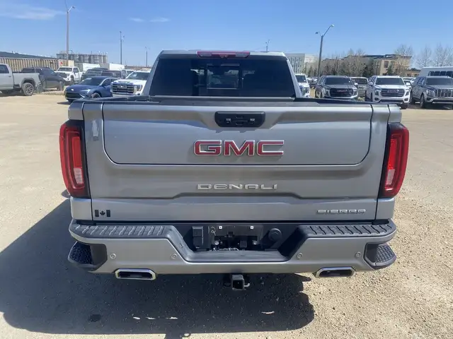 2023 GMC Sierra 1500 Denali in Cars & Trucks in Edmonton - Image 8