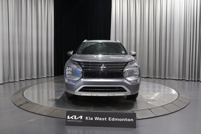2022 Mitsubishi Outlander GT GT PREMIUM / HEATED LEATHER SEAT... in Cars & Trucks in Edmonton - Image 2