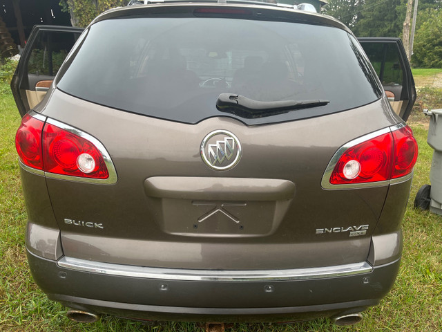 2008 Buick Enclave CXL in Cars & Trucks in London - Image 3