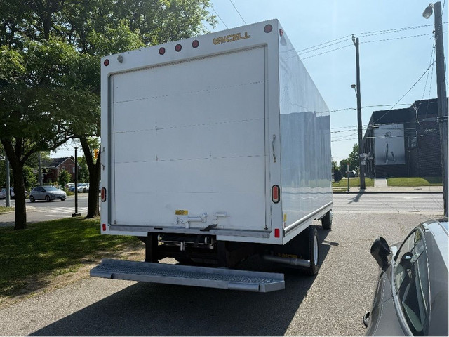 2021 Ford E-Series Cutaway E-450|16 Foot Box|Pull Out Ramp|Certi in Cars & Trucks in City of Toronto - Image 3